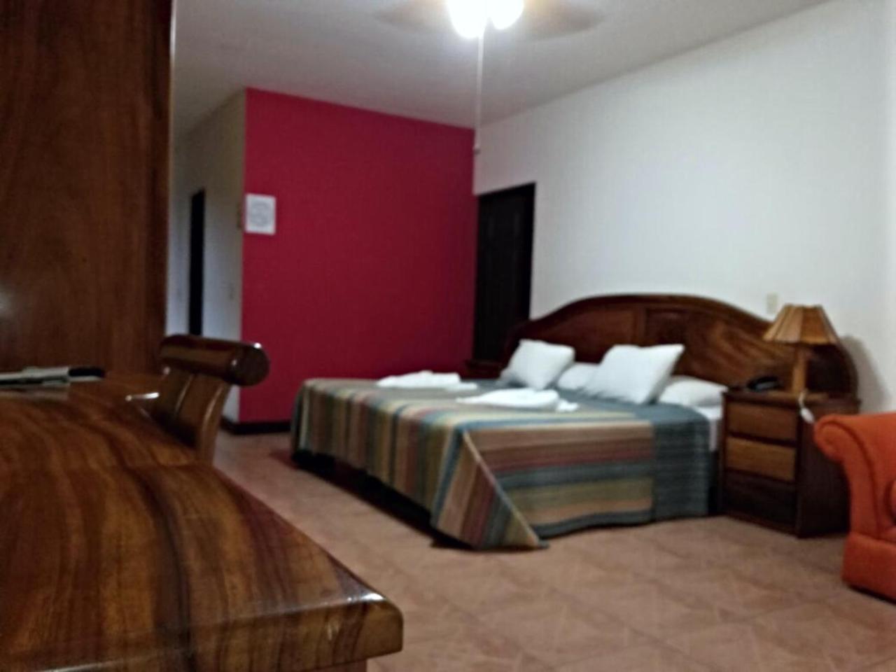 Inn On The Park Manuel Antonio Esterno foto